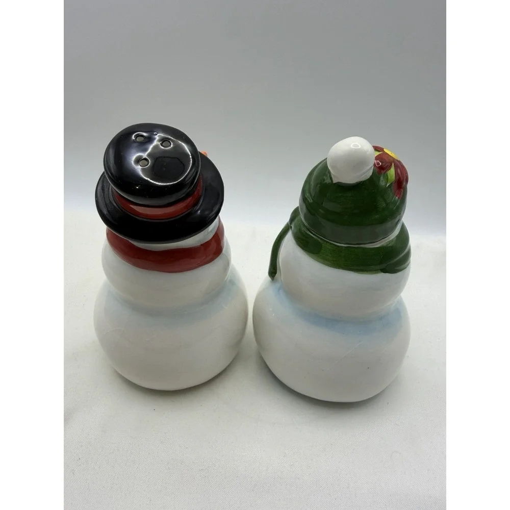 Christmas Snowmen Salt & Pepper Shakers. 2004 Edition Publix Promotion Vintage
